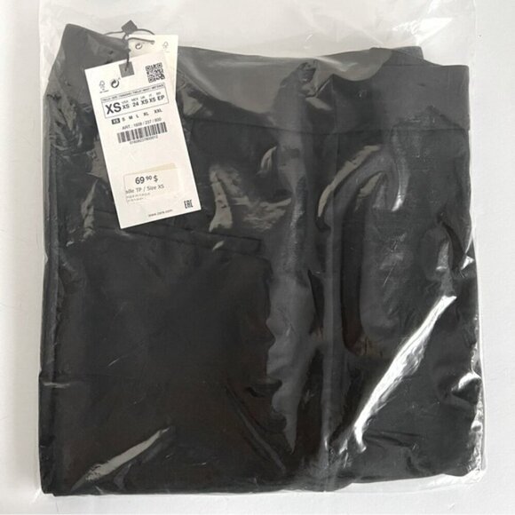 Zara, Women's Flared Pants with Slits - Black. Size: XS (US). NWT. (449) - Picture 2 of 7